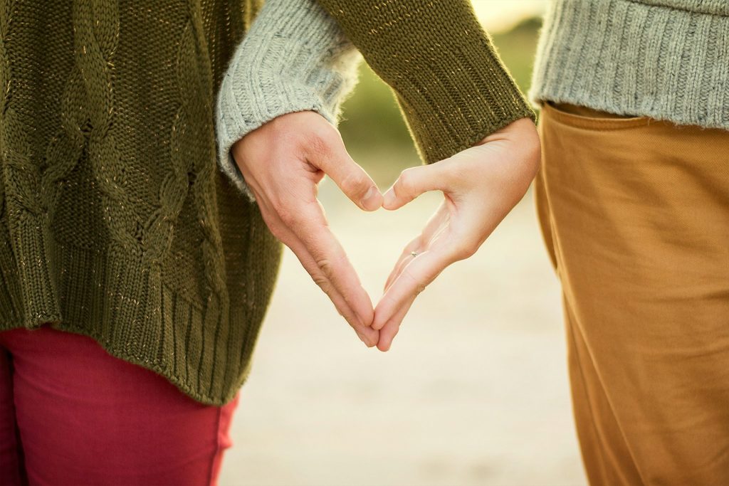 Fortaleciendo relaciones: La terapia de pareja en acción
